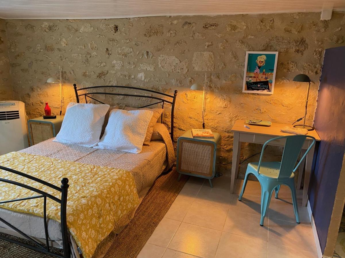 Le Prieure De Saint Pierre Bed and Breakfast Εξωτερικό φωτογραφία