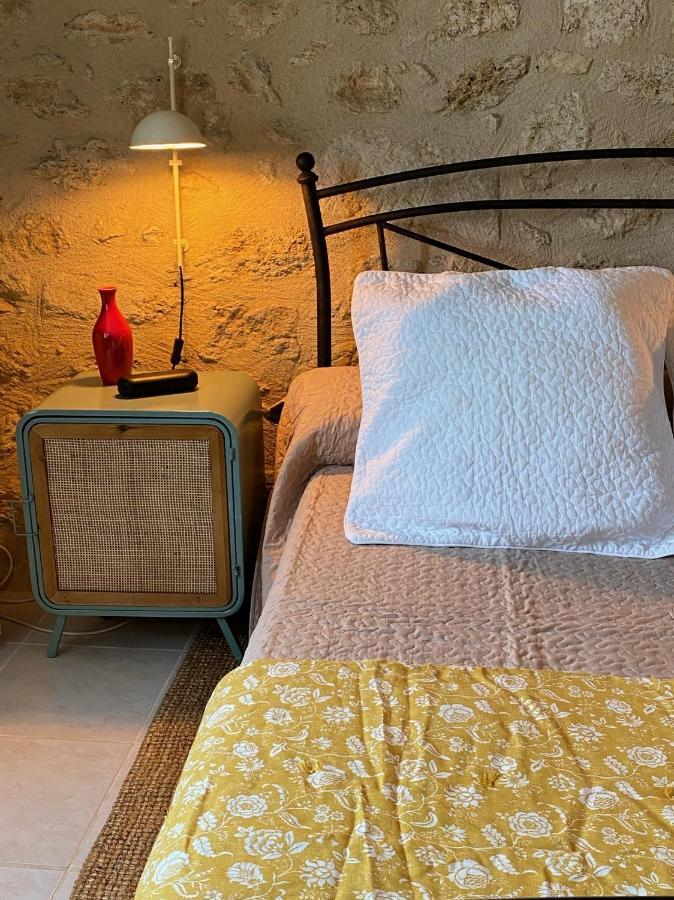 Le Prieure De Saint Pierre Bed and Breakfast Εξωτερικό φωτογραφία